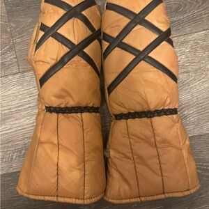 Vintage 1980s Puffer Ski Mittens Tan Nylon Insulated Size M